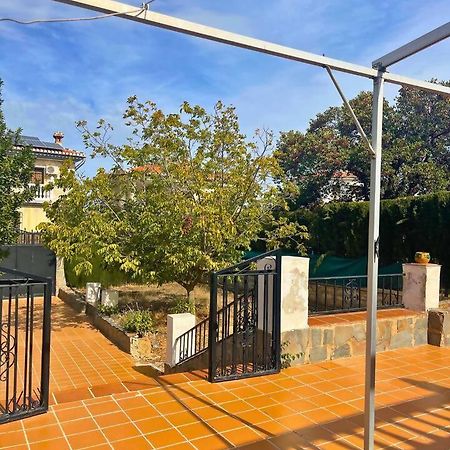 Casa Con Jardin En Ogijares别墅 外观 照片