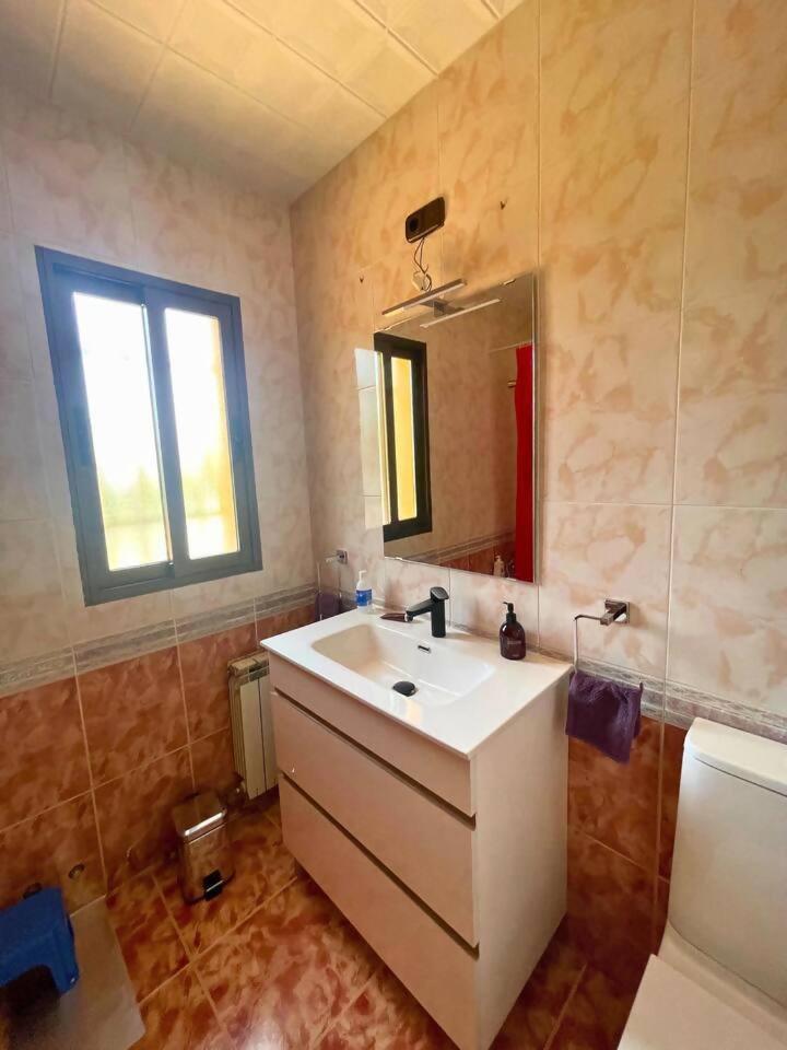 Casa Con Jardin En Ogijares别墅 外观 照片