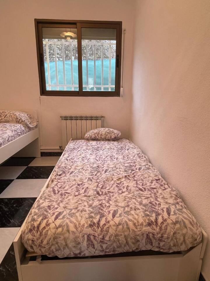 Casa Con Jardin En Ogijares别墅 外观 照片