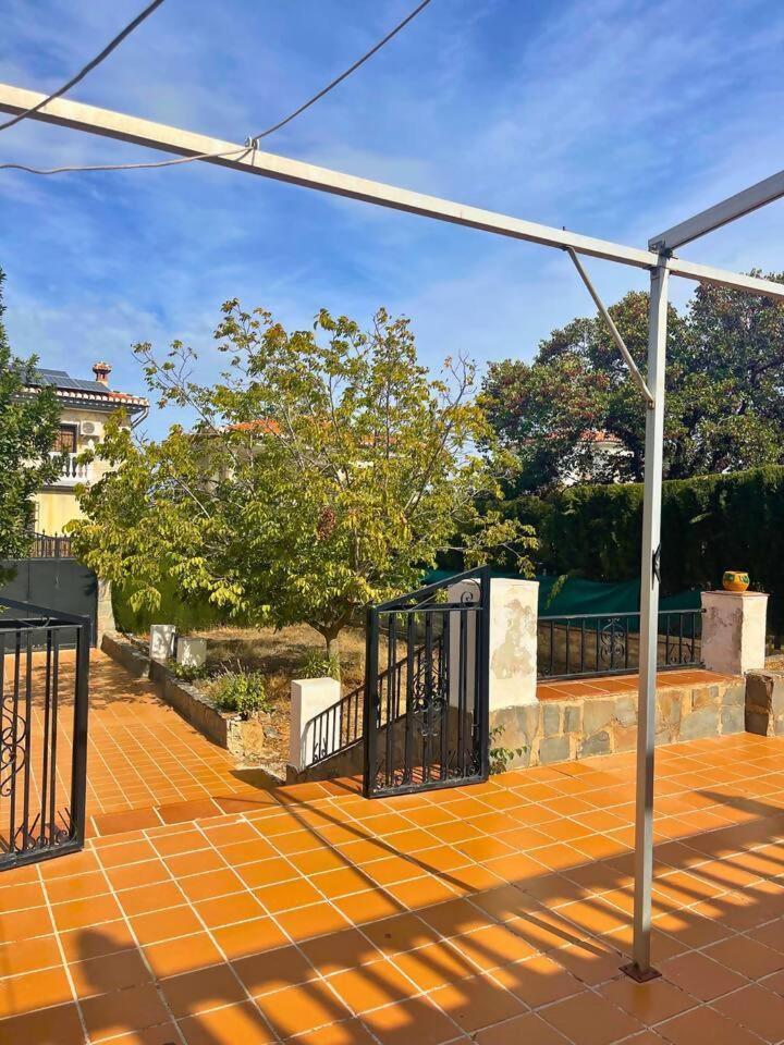 Casa Con Jardin En Ogijares别墅 外观 照片